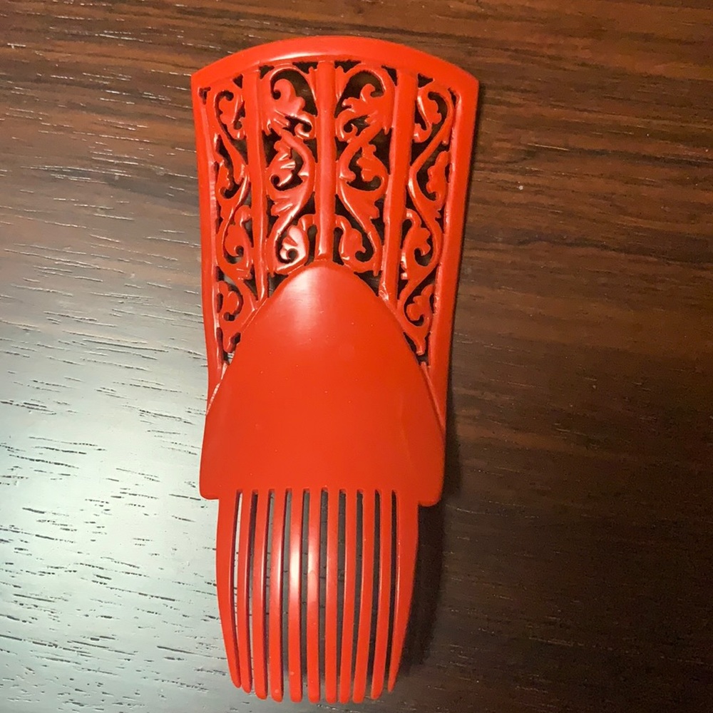 Vintage Deco Red Hair Comb